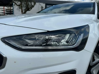 Ford Focus Ford Focus 1.0 EcoBoost Hybrid Titanium Vignale LED CarPlay Navi Cruise - afbeelding nr 19