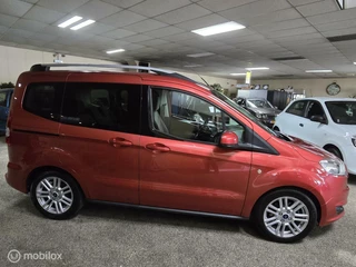Ford Tourneo Courier Ford Tourneo Courier 1.0 Titanium A. Camera - afbeelding nr 5