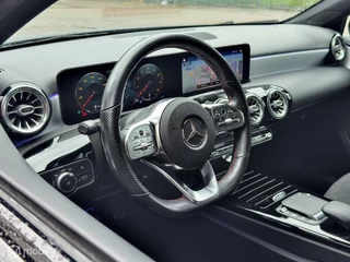 Mercedes-Benz A-Klasse Mercedes A-klasse A180 AMG Line |Pano |Memory |Carplay - afbeelding nr 3