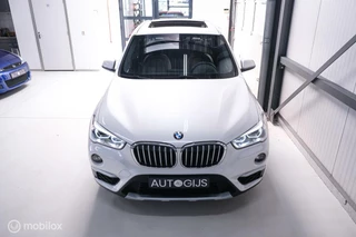 BMW X1 BMW X1 xDrive20i High Executive | 4x4 | HUD | Trekhaak | Leder | Orig NL auto | Dealer onderhouden | Camera | rijklaarprijs | - afbeelding nr 11