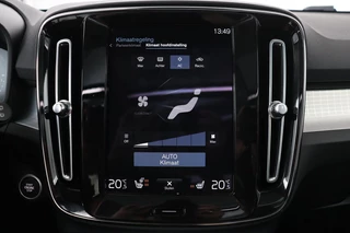 Volvo XC40 Volvo XC40 1.5 T4 Recharge R Design | Panoramadak |  Trekhaak | 360 camera | Stoel & stuurverwarming | Harman/Kardon | Adaptive cruise | Carplay - afbeelding nr 22