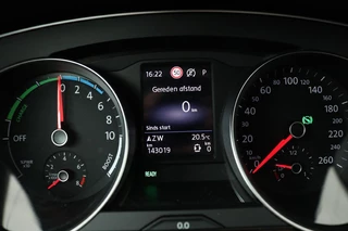 Volkswagen Passat Volkswagen Passat 1.4 TSI GTE | Standkachel | Adaptive cruise |  Stoelverwarming | Camera | Matrix LED | Carplay | Side Assist | Massage | PDC | Na - afbeelding nr 26