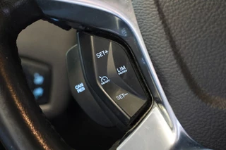 Ford Transit Connect Ford Transit Connect 1.5 TDCI L2 | 3-Zitter | Camera | Navigatie | CarPlay | Cruise control | Trekhaak | Airco | Sortimo | NAP Logisch | Dealer onderhouden | Nieuwe APK - afbeelding nr 20