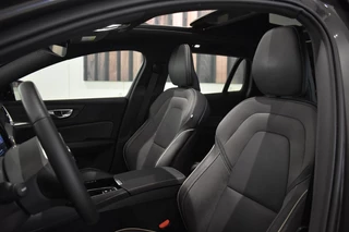 Volvo V60 Volvo V60 T6 350pk AWD Plus Dark | S/K Dak | Harman Kardon | Trekhaak - afbeelding nr 4