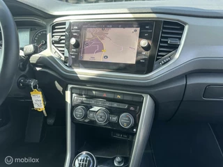 Volkswagen T-Roc Volkswagen T-Roc 1.5 TSI Style + APPLE CARPLAY - afbeelding nr 15
