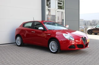 Alfa Romeo Giulietta Alfa Romeo Giulietta 1.4 T IMPRESSION/ORG.NL/GEDOCUMENTEERD/ROSSO.ALFA - afbeelding nr 13