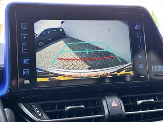 Toyota C-HR Toyota C-HR 1.8 Hybrid Dynamic Adaptive Cruise control Climate control Achteruitrijcamera Parkeersensoren Navigatie - afbeelding nr 7