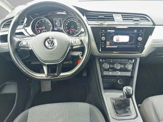 Volkswagen Touran Volkswagen Touran 1.5 TSI Comfortline 7p, airco,cruise,navigatie,app connect,wegklapbare trekhaak,parkeersensoren, - afbeelding nr 13