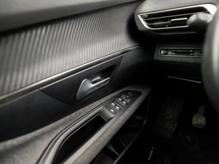 Peugeot 3008 (APPLE CARPLAY, GROOT NAVI, 360 CAMERA, SPORTSTOELEN, CRUISE, DAB+, TREKHAAK, NIEUWE APK, NIEUWSTAAT) - afbeelding nr 23