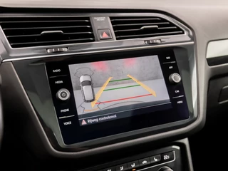 Volkswagen Tiguan Allspace Volkswagen Tiguan Allspace 1.5 TSI R-Line Sport 7 Persoons 150Pk Automaat (PANORAMADAK, VIRTUAL COCKPIT, APPLE CARPLAY, GROOT NAVI, CAMERA, SPORTSTOELEN, ZWART HEMEL, ADAPTIVE CRUISE, LED KOPLAMPEN, KEYLESS, NIEUWE APK, NIEUWSTAAT) - afbeelding nr 21