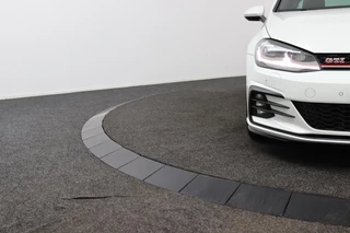 Volkswagen Golf Volkswagen Golf 2.0TSI GTI Performance*245PK*PANO*LEER*ACC*LED*DCC - afbeelding nr 38