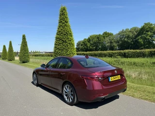 Alfa Romeo Giulia Alfa Romeo Giulia 2.0T 310pk, super netjes!! Veel opties!! - afbeelding nr 35