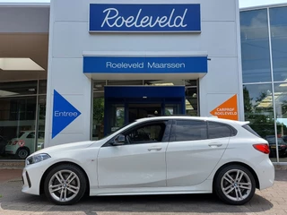 BMW 1 Serie BMW 1 Serie 116i Automaat Business Edition M-Sport | Navi | Apple Carplay+Android Auto | Clima | Cruise | Led Koplampen | Panorama Schuifdak | Pdc V+A+Camera | Licht+Regensensor | Privacy Glass | 17''lm - afbeelding nr 4