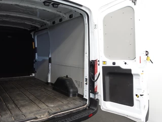 Ford Transit Ford Transit 330 2.0 TDCI L3H2 Trend Navigatie Camera Carplay Trekhaak Cruise control Airco - afbeelding nr 38