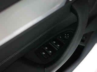 BMW X1 BMW X1 18i M SPORT / PANODAK / HEADUP / LEDER / DEALER ONDH / 18