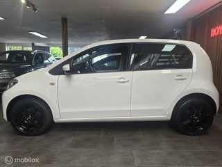 Volkswagen up! Volkswagen Up! 1.0 high up! BlueMotion/ Navigatie /Lm velgen - afbeelding nr 2