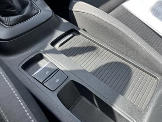 Ford Focus Ford Focus Wagon 1.0 EcoBoost Trend Edition Business 125pk Navigatie | Airco | ST-Line Velgen | Parkeersensoren | Apple Carplay | Android Auto - afbeelding nr 28