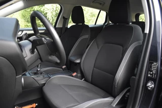 Ford Focus Ford Focus Wagon 1.0 EcoBoost Trend Edition Business|1e Eigenaar|TREKHAAK|CAMERA|NAVI|CARPLAY|CRUISE - afbeelding nr 4