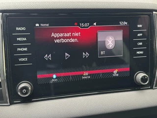 Škoda Karoq Skoda Karoq 1.5 TSI Sportline Automaat | Stoelverwarming | Apple CarPlay | LED verlichting | Trekhaak uitklapbaar | Adaptieve cruise control | Dode hoek detectie | Voorruitverwarming | Parkeersensoren voor en achter | Achteruitrijcamera - afbeelding nr 19