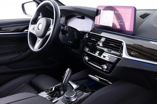BMW 5 Serie BMW 5 Serie 530 e Business Edition Plus | LASER LED | LEDER | 360 Camera ✅ 1e Eigenaar - afbeelding nr 3