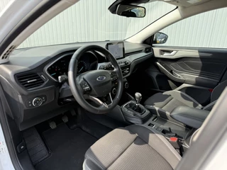 Ford Focus Ford Focus 1.0 Hybrid Connected NAP Navi PDC Led super staat! - afbeelding nr 12