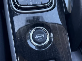 Mitsubishi Outlander Mitsubishi Outlander 2.0 PHEV Business Edition 2e Eigenaar,Navi,Camera,Trekhaak,Leder,Clima,Cruise,Apk tot 01-2026 - afbeelding nr 26