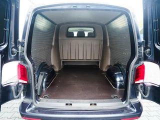 Volkswagen Transporter Volkswagen Transporter 2.0 TDI 150pk DSG L2H1 DC Bulli | 20 inch LMV | Spoilerpakket | Virtual cockpit - afbeelding nr 15