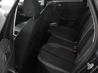 Volkswagen Polo Volkswagen Polo 1.0 TSI 110pk Highline Navigatie Apple Carplay/Android Auto Parkeersensoren Stoelverwarming Ledverlichting Getinte ramen Climate Control - afbeelding nr 11