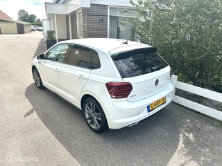 Volkswagen Polo Volkswagen Polo 1.0 TSI 116PK HIGHLINE R-LINE PAKKET CLIMATE CONTROLE CARPLAY PDC NETTE AUTO!! - afbeelding nr 3