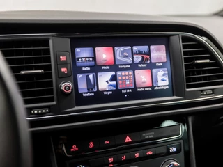 SEAT Leon (APPLE CARPLAY, NAVIGATIE, CLIMATE, MODE KNOP, SPORTSTOELEN, ADAPTIVE CRUISE, KEYLESS, SFEERVERLICHTING, GETINT GLAS, NIEUWSTAAT) - afbeelding nr 29