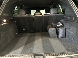 Mercedes-Benz GLE Mercedes-Benz GLE 350e AMG // Luchtvering // Soft Close // Alcantara Hemel // Trekhaak 3.500kg // Panoramadak // Head-Up // Burmester // Memory - afbeelding nr 17