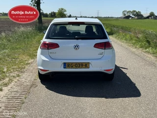 Volkswagen Golf Volkswagen Golf 1.6 TDI Connected Series - afbeelding nr 8