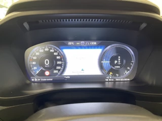 Volvo XC40 Volvo XC40 1.5 T5 Recharge R-Design | Trekhaak | Panoramadak | Thunder Grey - afbeelding nr 19