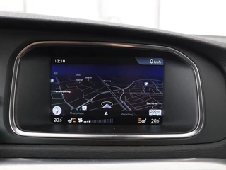 Volvo V40 Volvo V40 2.0 T2 Nordic+ | Stoelverwarming | Harman/Kardon |  LED | Cruise control | Navigatie | Bleutooth | Climate control - afbeelding nr 10