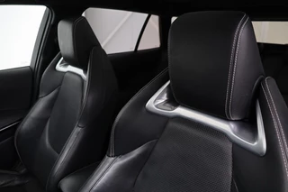 Toyota Corolla Toyota Corolla 2.0 Hybrid Premium | Leder | Head-Up |  Stoelverwarming | Trekhaak | Adaptive cruise | Matrix LED | Carplay | Keyless | Camera - afbeelding nr 6
