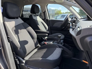 Citroën C4 Spacetourer Citroen C4 SpaceTourer 1.2 PureTech Feel Camera CarPlay Navi Climate Cruise Trekhaak - afbeelding nr 17