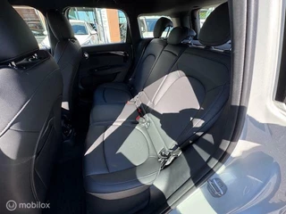 MINI Countryman Countryman 2.0  PHEV  Automaat 224 pk All4 Cooper SE  Business Edition Navigatie ,  Camera Achter , Parkeerhulp , Velgen , lederen bekelding met verwarming , Lage km stand 6.045 km ! - afbeelding nr 25