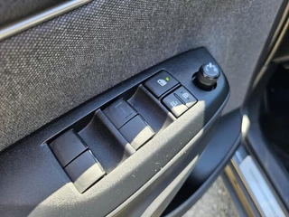 Toyota Yaris Cross Toyota Yaris Cross 1.5 Dynamic | Hybrid | Carplay / Navi / Camera / Keyless / Cruise Adapt / Winterpack - afbeelding nr 37