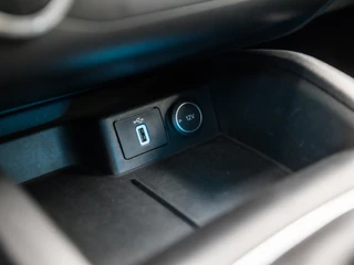 Ford Focus (APPLE CARPLAY, GROOT NAVI, ZWART DAK, GETINT GLAS, LANE ASSIST, SPORTSTOELEN, CRUISE, LM VELGEN, PARKEERSENSOREN, NIEUWSTAAT) - afbeelding nr 24