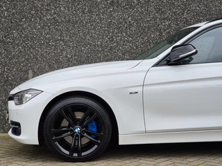BMW 3 Serie BMW 328i Touring Sport Line/Leer/Grote Navi/245 PK/18''/Vol! - afbeelding nr 37