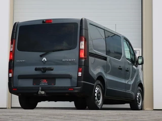 Renault Trafic Renault Trafic bestel 2.0 dCi 145 DC Comfort Automaat 5zits | Dubbele deur  | Apple carplay | Stoelverwarming | Trekhaak - afbeelding nr 2