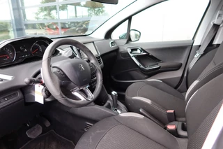 Peugeot 208 Peugeot 208 1.2 e-VTi Style AUTOMAAT 82pk NAVI, PDC, Cruise, 1e eigenaar - afbeelding nr 6
