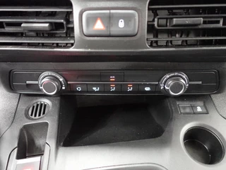 Citroën Berlingo Citroen Berlingo 1.5 BlueHDI 75pk L1 Airco Trekhaak 3-zits Radio Bluetooth Euro6 - afbeelding nr 19