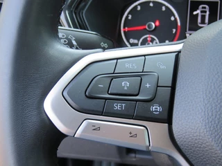 Volkswagen T-Cross Volkswagen T-Cross 1.0 TSI LIFE / 17 Inch / Navi / Adap.cruise / BOVAG garantie - afbeelding nr 21