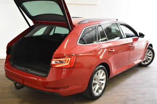 Škoda Superb VIRTUAL/NAVI/TREKHAAK - afbeelding nr 12