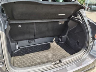 Toyota Yaris Toyota Yaris 1.5 Hybrid Executive | Navi | Parkeersensoren | Android Auto - afbeelding nr 31