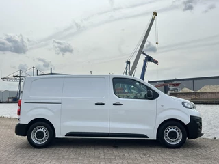 Peugeot Expert Peugeot Expert 1.5 BlueHDI 100pk L2 Premium Camera/Carplay/DAB+/Navi/Dodehoek/1e.Eigenaar - afbeelding nr 2