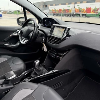 Peugeot 2008 Peugeot 2008 1.2 GT-line | Panoramadak | Pdc | NW APK! - afbeelding nr 6