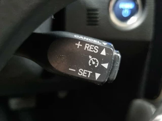 Toyota Auris Toyota Auris 1.8 Hybrid Touring Sports Executive / Pano - afbeelding nr 35
