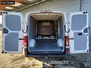 Volkswagen Crafter Volkswagen Crafter 102pk L3H2 Trekhaak Airco Cruise Camera Parkeersensoren 11-2025 APK L2H1 10m3 Airco Trekhaak Cruise control - afbeelding nr 6